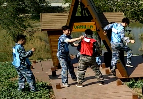 “團結一心,勇往直前”-2017萬興通達拓展活動_萬興通達裝飾