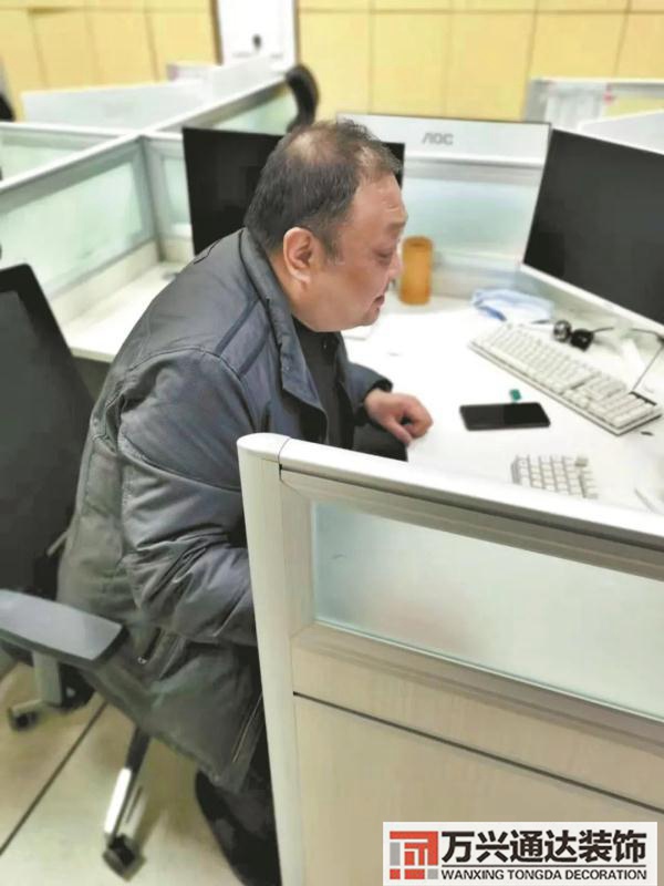 辦公室風(fēng)水座位后面放空調(diào)好不好辦公室的座位坐在哪個(gè)位置風(fēng)水好