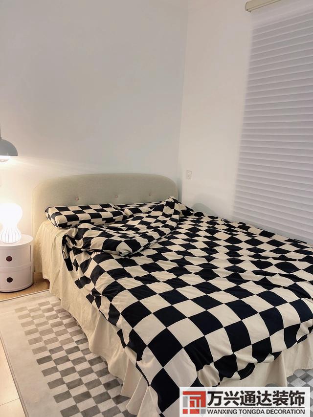 白色裝修風(fēng)格白色裝修風(fēng)格配什么顏色家具