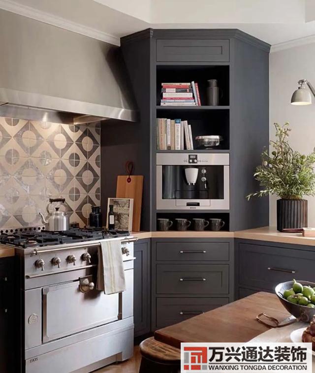 家裝修家裝修墻面用乳膠漆好還是藝術(shù)漆好