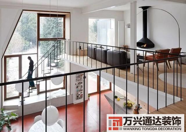 復(fù)式客廳裝修復(fù)式客廳裝修圖片